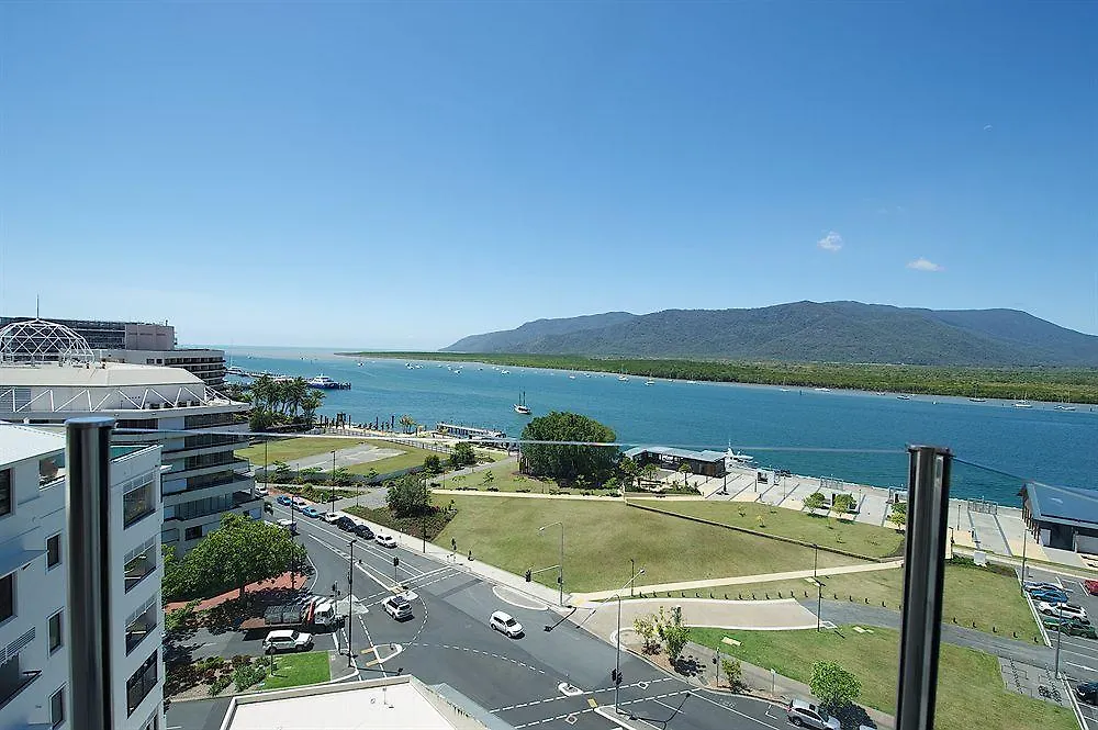 Jack And Newell Holiday Apartments Cairns 4*,