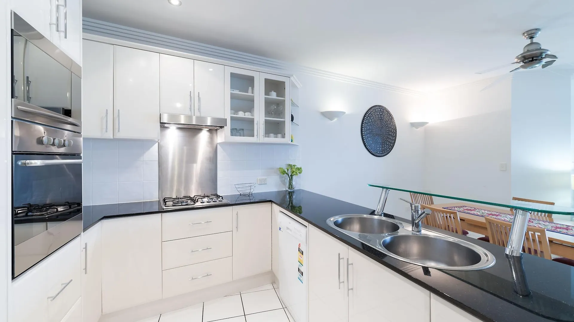 Jack And Newell Holiday Apartments Cairns