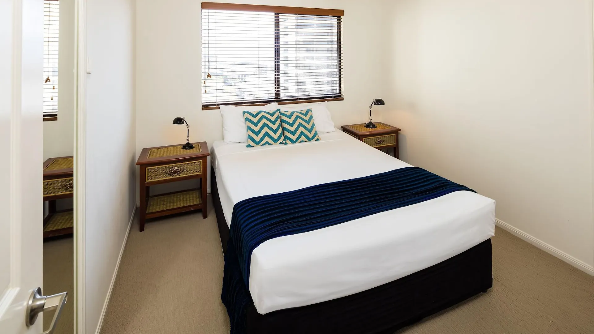 Jack And Newell Holiday Apartments Cairns 4*,